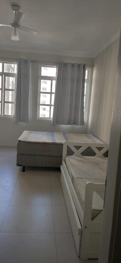 Pitangueiras Kitnetes Apartment
